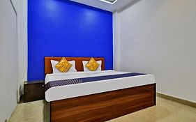 Spot On 81340 Hotel Bamleshwari